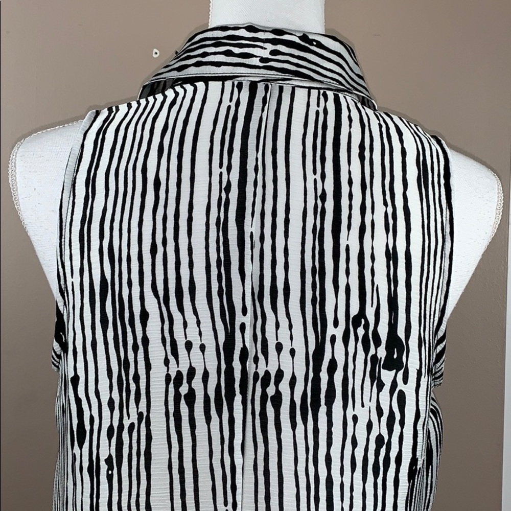 Milano High/Low Button Down Blouse - Picture 3 of 5